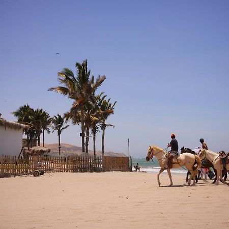 Los Almendros De מנקורה מראה חיצוני תמונה